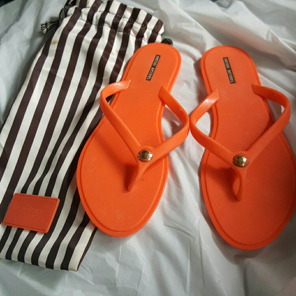 Henri bendel flip flops